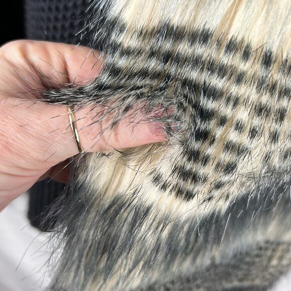 Indigo Saints Faux Fur Knit Vest Long Boho Shaggy Layering Piece Size Large - Picture 6 of 13